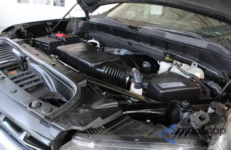 2020 Chevrolet Silverado K1500 Lt z USA, uszkodzony, nr VIN 1GCRYDEDXLZ213086